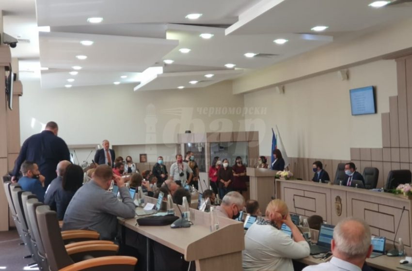  Общинските съветници съгласни с продажбата на терени в „Росенец“