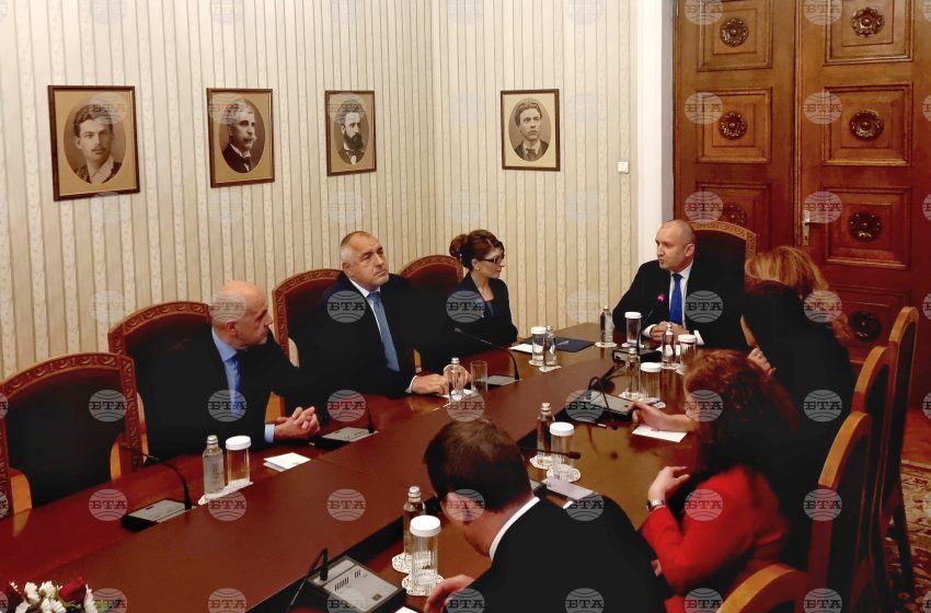  Румен Радев: Първата политическа сила в парламента носи най-голяма отговорност за съставяне на правителство