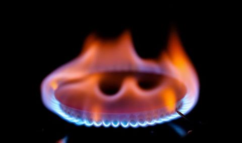  Шок и ужас за „Газпром“! Природният газ в Европа се продава под 30 евро за мегаватчас