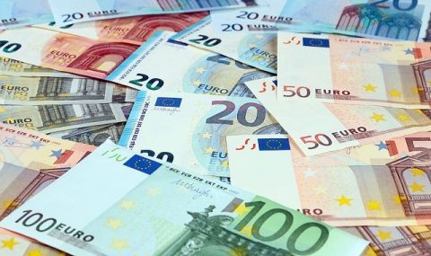  Рязко нагоре! Еврото достигна най-високите нива спрямо долара от март 2022 г