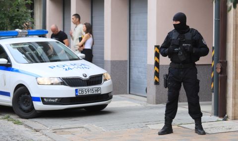  Полицията откри килограм дрога и боен пистолет при акция в жк „Люлин“ в София