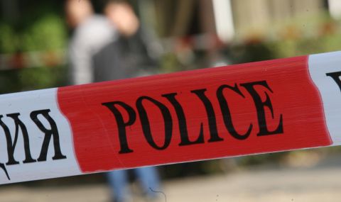  Полицията в Сливен разкри домашна лаборатория за синтетична дрога, четирима са задържани