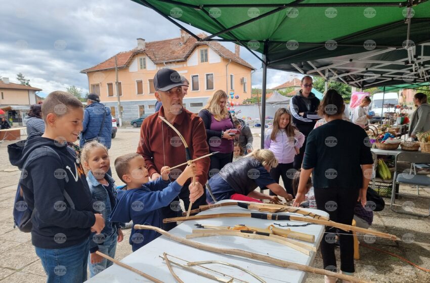  Международният фестивал „Балканска черга“ събра хора от Балканите в село Шишковци