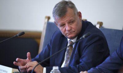 Премиерът освободи зам.транспортния министър заради трагедията с двамата загинали от влаковата катастрофа.