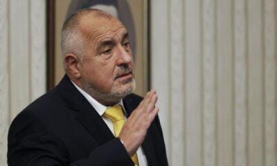 Той коментира и как работи управляващото мнозинство. Той заяви, че във вторник е видял яростна опозиция от ПП-ДБ. "Оставям вратата на ПП-ДБ отворена, те ми я затвориха с ритник, само че от външната страна", каза той.