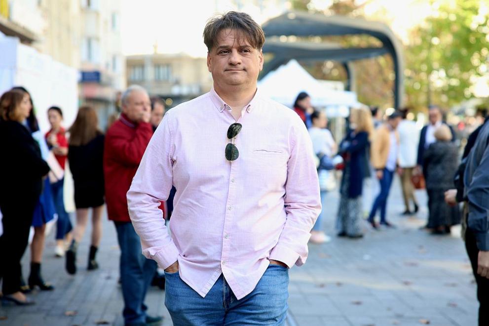В първия си работен ден, 16 януари, министърът на културата Мариан Бачев направи преглед и анализ на неразплатените задължения на Министерството на културата към системата на сценичните изкуства. Това съобщиха от министерството.