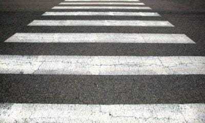 Петдесет и една годишна жена е пострадала, след като е била блъсната на пешеходна пътека в центъра на Ловеч от лек автомобил, съобщи главен инспектор Светослав Шишийски, началник на сектор „Пътна полиция“ към Областната дирекция на МВР в Ловеч