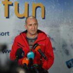 Той коментира и новия Закон за съдебната власт и каза, че ще го обнародва в законовия срок. "Аз вече съм го подписал, така че той ще бъде обнародван", каза той.