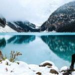 В неделя ще е почти тихо или със слаб югоизточен вятър. Преди обяд на места в низините и котловините ще остане с условия за намалена видимост, впоследствие видимостта ще се подобри, но облачността ще остане предимно значителна. Минималните температури ще са без съществена промяна, дневните слабо ще се понижат и максималните ще са между 7° и 12°.