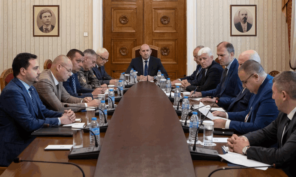 Румен Радев проведе консултативна среща заради екслацията на напрежението в Близкия Изток