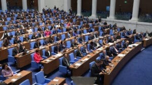 депутатите гледат три проекто закона за гражданското въздухоплаване
