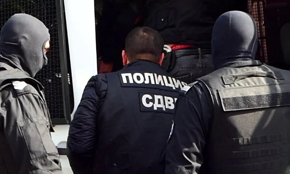 ДАНС и полиция влязоха в офиса на БОЕЦ