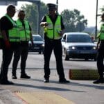 Пътен знак и асфалт при високи температури – ограничения за камиони в жегата