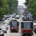 Нощен автобус N4 на спирка пред Летище София, обслужващ и двата терминала