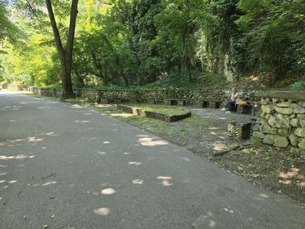 Почистване на брега на река Осъм от доброволци в Ловеч