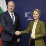 Урсула фон дер Лайен и Росен Желязков по време на визита в България