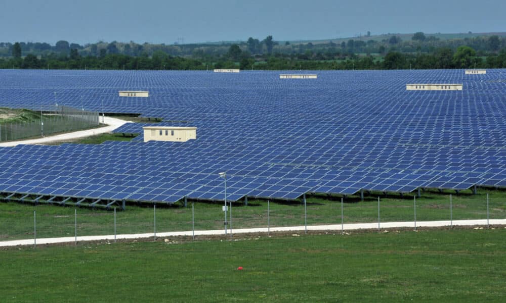 Инициативен комитет на Гълъбник срещу соларен парк Радомир