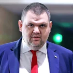 Пеевсеки поздрави всички по повод първия учебен ден днес