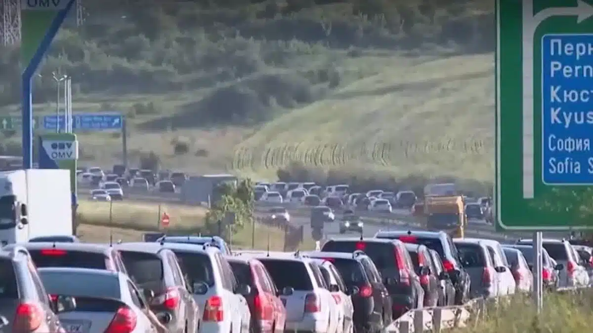 Натоварен трафик по магистрала Струма при Симитли