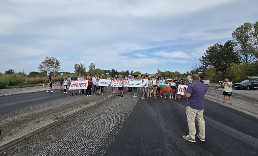 Географска карта на Плевен с маркирани блокирани точки по време на протест срещу безводието – с. Ясен, с. Бохот, с. Гривица и ул. „Димитър Константинов“