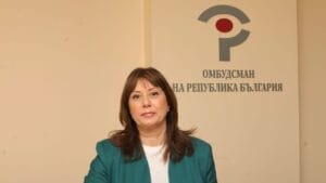 Омбудсман Велислава Делчева говори за религията в училище