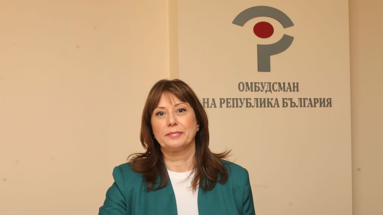 Омбудсман Велислава Делчева говори за религията в училище