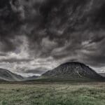 Облаци, дъжд и хладно начало на седмицата