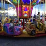 Сцена, концерти и хора на площад Трети март в Луковит по време на Традиционния панаир 2025