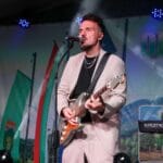 Графа пее на сцената на панаира в Тетевен на 6 септември