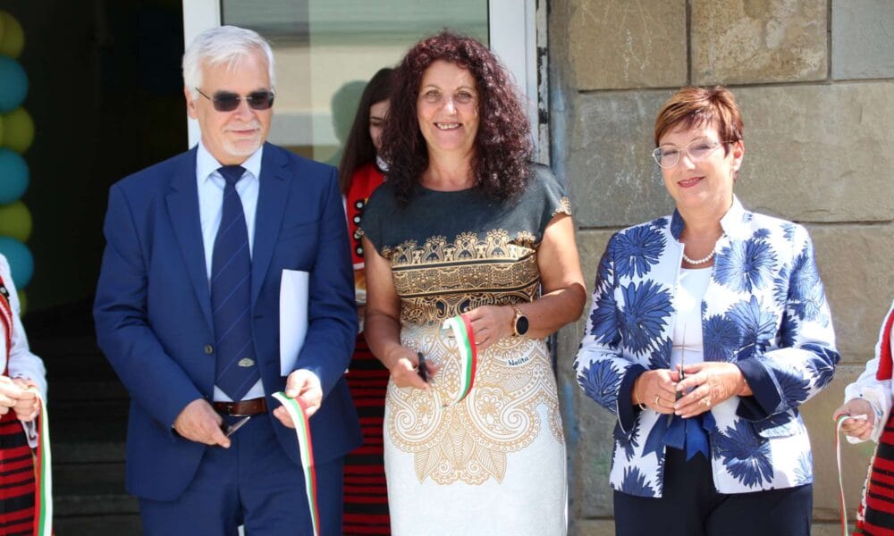 Д-р Мадлена Бояджиева и акад. Николай Витанов откриват новата учебна година в Тетевен