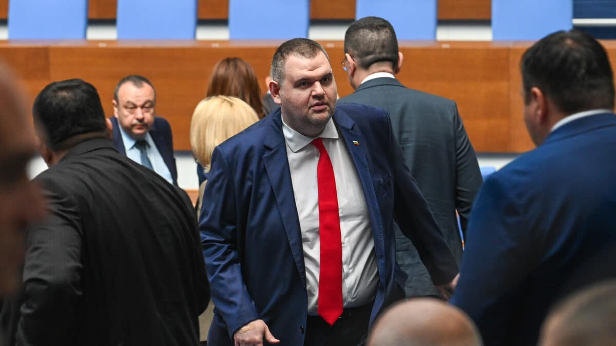 Премиер Росен Желязков отговаря на Делян Пеевски за мерките срещу водната криза