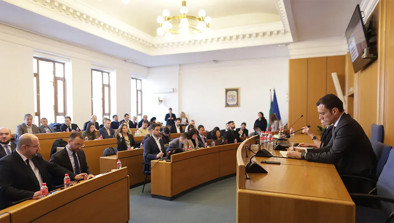 приеха бюджета на софия