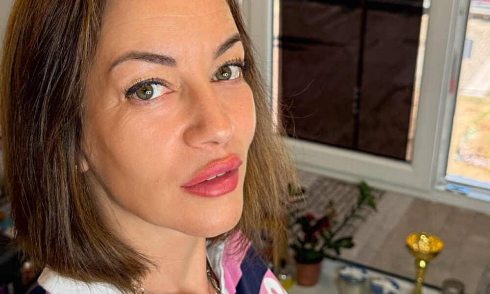 Гинка Митова – микропигментист и инфлуенсър от Червен бряг