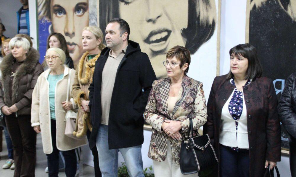 Изложба с филмови плакати на художника Събо Димитров в НЧ „Съгласие 1869“ – Тетевен