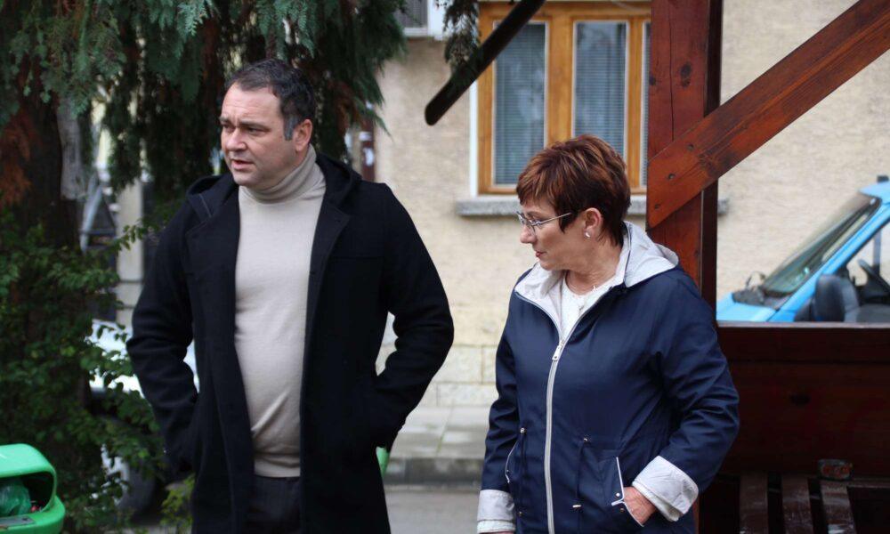 Д-р Мадлена Бояджиева инспектира ремонт на водопроводната мрежа в Тетевен