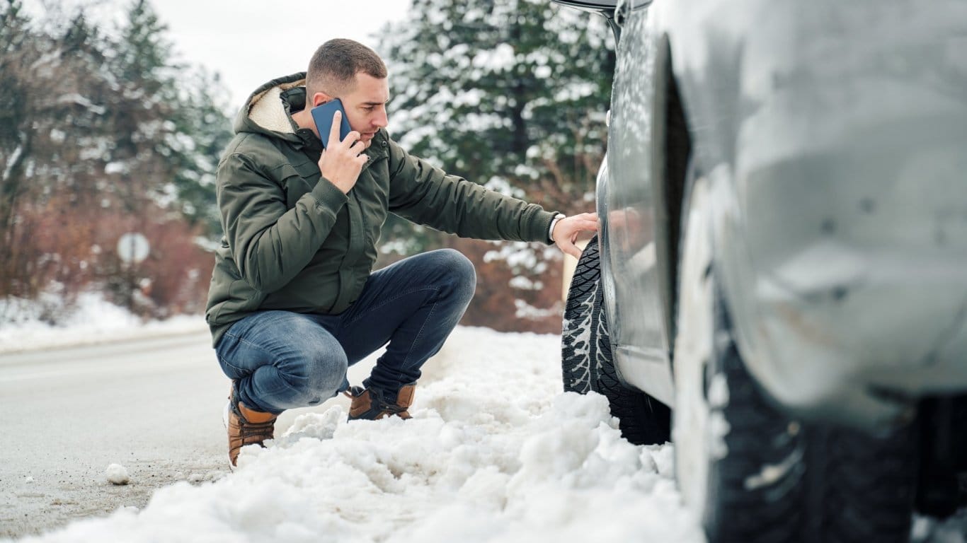 Опасност от черен лед по пътищата през зимата