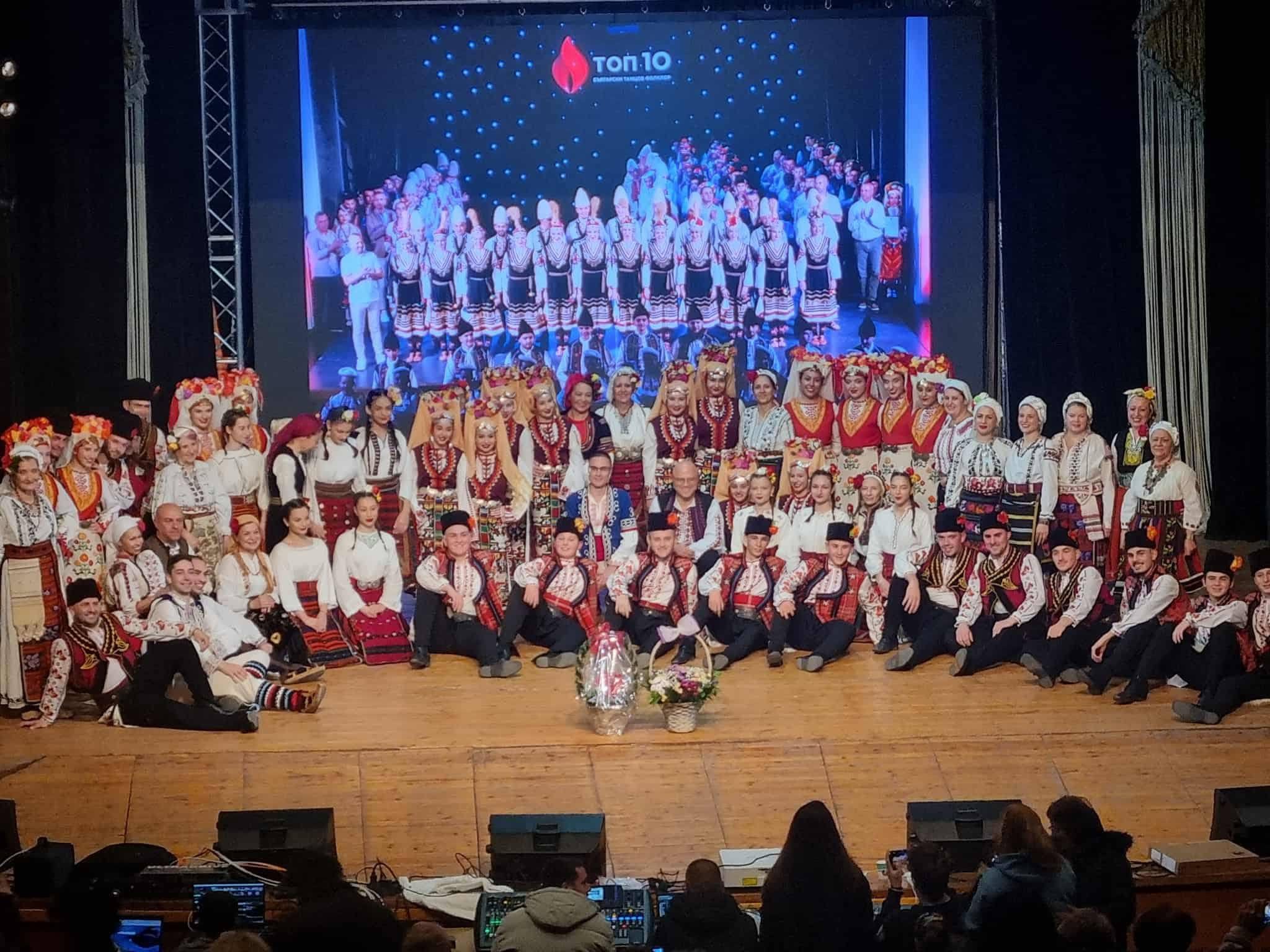 с концерт дадоха старт на коледа в червен бряг