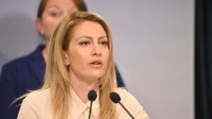 Рая Назарян - Председател на Народното събрание