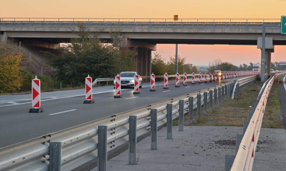 затворен път към струма