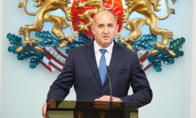 Румен Радев избира служебен премиер