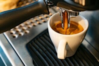 Как кафето на празен стомах влияе на организма – стомах, хормони и нервна система.