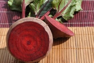 Цвекло – ползи за здравето, кръвообращението и имунитета. Защо този зимен зеленчук е толкова ценен.