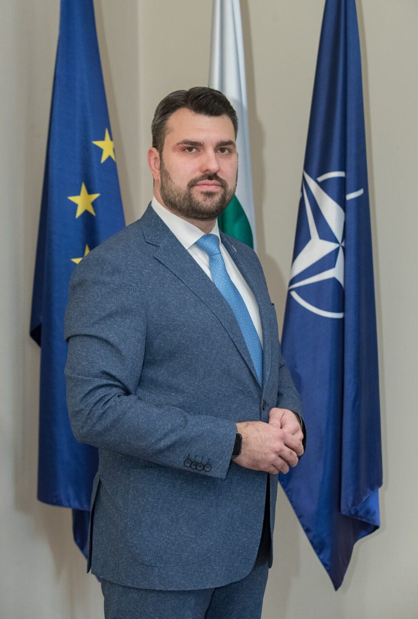 Георг Георгиев заяви, че ратификацията на членството на България в Съвета за мир няма да се разглежда от 51-вото Народно събрание.