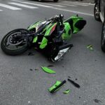 Румънски моторист загина, а четирима души са в болница след тежък инцидент край Цар Калоян. Пътят Е-70 е затворен.