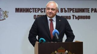 Проверки на складовете за боеприпаси след взривовете край Горни Върпища