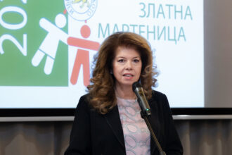 Илияна Йотова днес на събития, посветени на образованието и младите хора