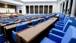на живо излъчване от народното събрание