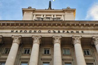 Пленарната зала на Народното събрание по време на редовно заседание на 8 октомври 2026 г.