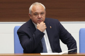 Народното събрание на живо