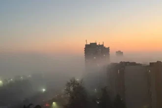 Илюстрация към прогнозата на KANAL7.BG за 15 октомври, представяща хладното есенно време и увеличаващата се облачност.